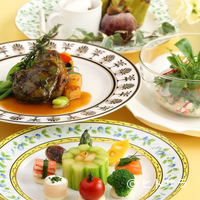 クイーン・アリス　プリフィックスランチコース