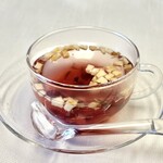 御宿かわせみ - 食べられるフルーツティー   ティート。ストロベリー