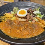 SPICY CURRY 魯珈 - 魯珈プレートのチキンカレー
