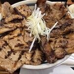 炭火焼豚丼 松風 - 