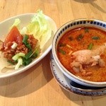 チャオ チェンマイ - セットのサラダとスープ