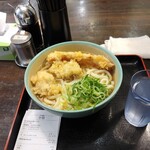 おにやんま 新橋店 - とり天ちくわ天うどん(大) ￥790