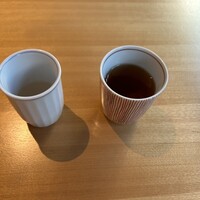 日本料理 山里 - 紫蘇湯(食前に)とお茶