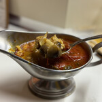 かれーの店 うどん  - きのこの叫びチーズ入りトマトトッピング