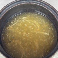 中国料理 梨杏 - 上海蟹みそ入りフカヒレのスープ