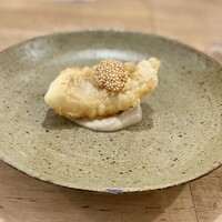 セミーナ - 前菜：羅臼産銀ガレイのフリット
                      　　　余市牧野さんの菊芋のピュレ
