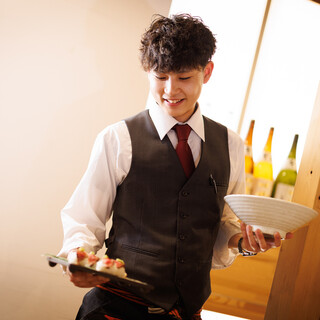 日本酒ソムリエが厳選しお料理にペアリングをご案内いたします。