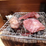 魚 しんのすけ - 鮪の頬肉はよく焼く