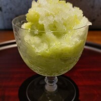但 - .....二品目　シャインマスカットのかき氷.....