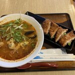 浄土ヶ浜レストハウス - イタリアンラーメンと鱈フライ