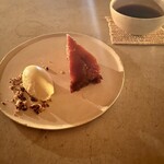 maison owl - タルトタタン　バニラアイス　しっとりとして甘酸っぱいタルトタタン