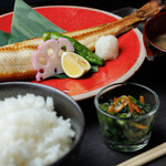 おばんざいBAR 恩返し - 