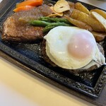 赤坂 - ビーフステーキ&ハンバーグ（目玉焼き）