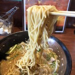 ラーメン東雲亭 - かなり細麺