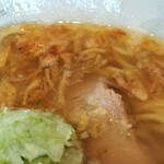 ラー麺専門店 こしがや - 揚げネギで更なる風味