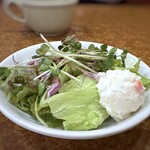 カレーの二重丸 - レディースセットのサラダ・・ドレッシングの味わいがイマイチ。