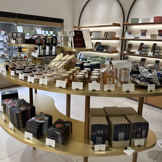 Sweets & Deli photo 4