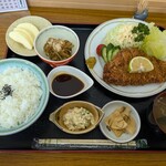 ごはん屋 口福食堂 - 料理写真:トンカツ定食