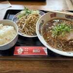 ラーメン・ぎょうざ あじへい - 