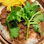 ファンズ 円山 - 魯肉飯