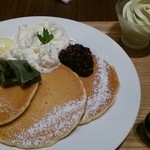 サリョウズカフェ - 焼き生麩パンケーキ