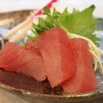 美福 - 生だから美味しい！生本まぐろの造り　800円