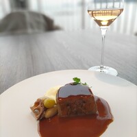 THE HARBOR TERRACE Restaurant - 