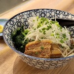 京出汁おでんと旬菜天ぷら 鳥居くぐり - 豚角煮