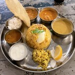 南インド料理店 ボーディセナ - ◉カレー3種とビリヤニセット