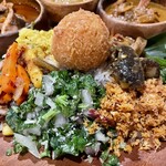 シナモンガーデン 関内店 - カレー3種類おもてなしプレート