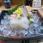 酒粋 醍醐 - 刺身３種盛り合わせ(鰤・本鮪・甘鯛)