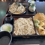 Soba Dokoro Nishikawa - Top: Regular Zaru Soba
      Bottom: Regular Tempura Seiro