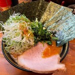 ラーメン 末廣家 - ラーメン（大盛・のり・白髪ねぎ）