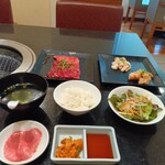 焼肉もとぶ牧場 - 