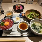 牛刺しと焼肉 仔虎 - 