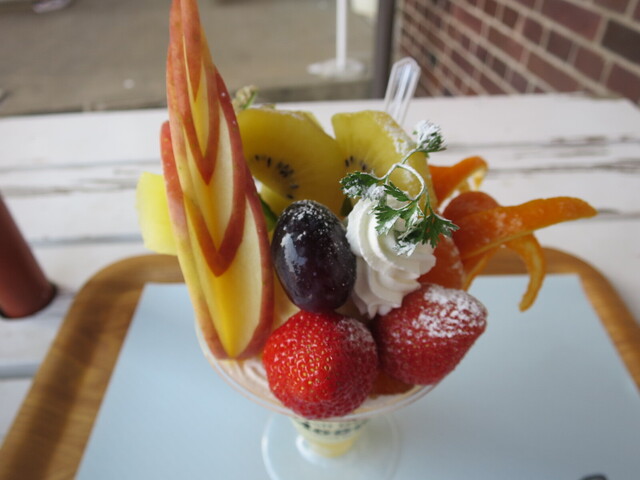 フルーツファクトリー モーン デ レトロ （Fruit Factory Mooon