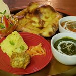 インディアンキッチン ラソイ - ラソイろランチA（二種の選べるカレー）