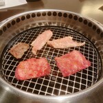 黒毛和牛焼肉 凱旋門 高品店 - 