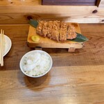 とんかつ紅の豚 - 