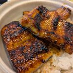 濱丑川魚店 - バリっと焼き上がった鰻