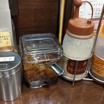 カレーハウスCoCo壱番屋 - 料理写真:卓上調味料、薬味