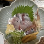一心 - アジの刺身