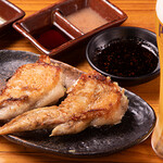 ギョウザバー・りん屋 - 手羽先餃子