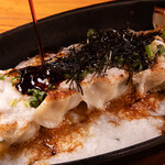 ギョウザバー・りん屋 - とろろ鉄板餃子