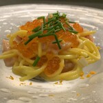 カーサ・デル・チーボ - サフランを練り込んだ冷製タリオリーニ　八戸産秋鮭といくら　オレンジの香り