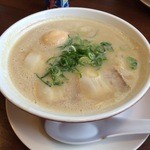 山田家乃ごん太 - 長浜ラーメン煮玉子入り
