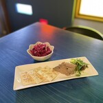 荻窪Bar - 自家製レバーペーストと、ピクルス