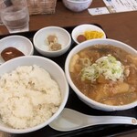 吉田とん汁店 - 