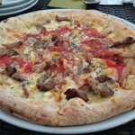 LINCA　 別庭 - H26　豚とレモンのピザ
