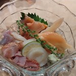 すしやのたい悟 - 貝盛り合わせ（赤貝＆紐、帆立貝、青柳、北寄貝）